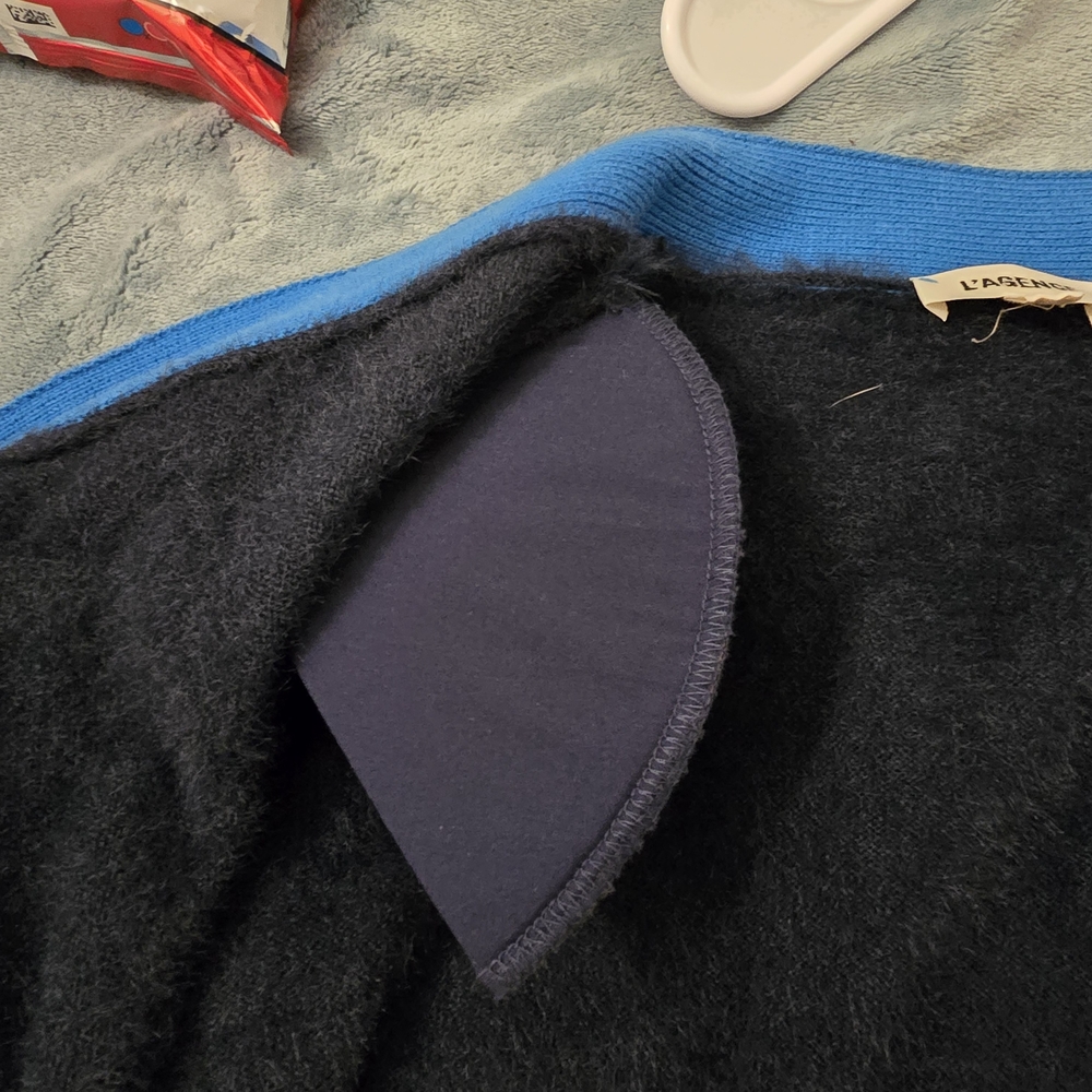 L'AGENCE Kai Pocket Cardigan - Picture 10 of 11